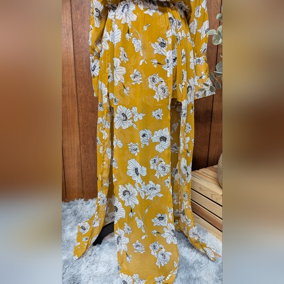 Miley + Molly Mustard Floral Walk-Thru Maxi Romper Boho Glam SZ M - Picture 7 of 13